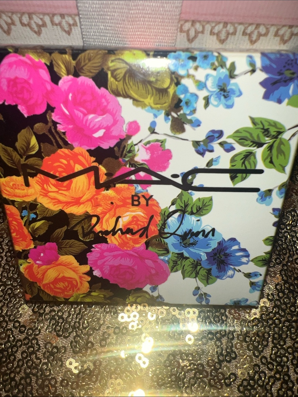 MAC  limited edition skinfinish in day_glow collaboration with Richard Quinn